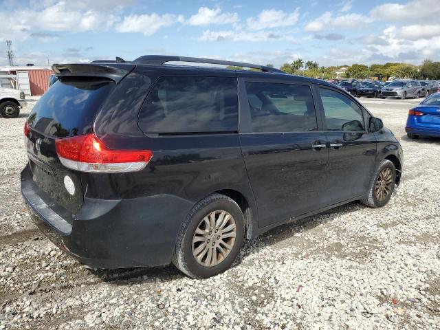 Photo 3 from auction – 2014 TOYOTA SIENNA XLE with VIN 5TDYK3DC0ES495808
