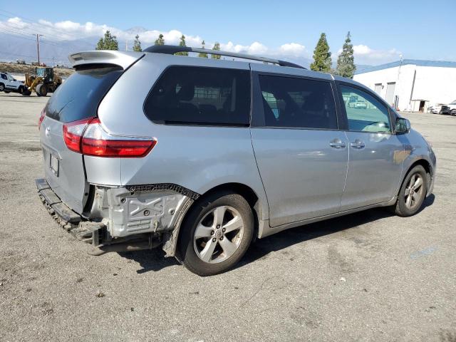 Photo 3 from auction – 2017 TOYOTA SIENNA LE with VIN 5TDKZ3DC1HS835165