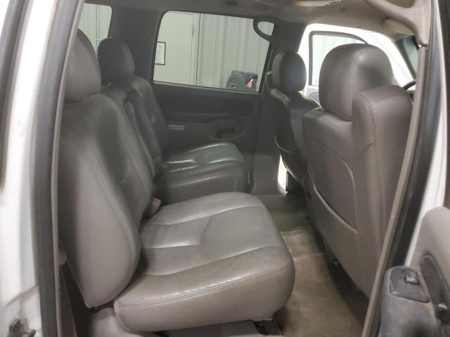 Photo 11 from auction – 2003 CHEVROLET SUBURBAN C with VIN 3GNEC16Z33G340100