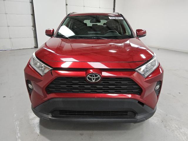 Photo 5 from auction – 2019 TOYOTA RAV4 XLE with VIN JTMP1RFV2KD023763