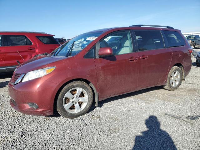Photo 1 from auction – 2016 TOYOTA SIENNA LE with VIN 5TDKK3DC2GS736132