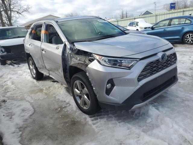 Photo 4 from auction – 2019 TOYOTA RAV4 LIMIT with VIN JTMDWRFV5KD027732