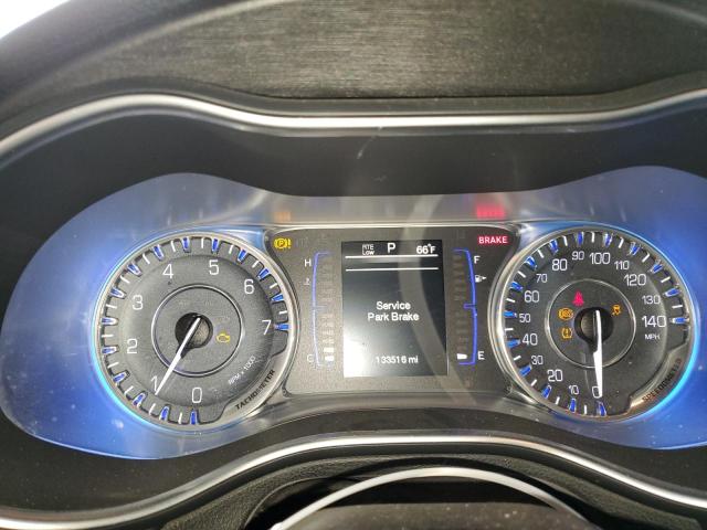 Photo 9 from auction – 2015 CHRYSLER 200 LIMITE with VIN 1C3CCCAB0FN745594