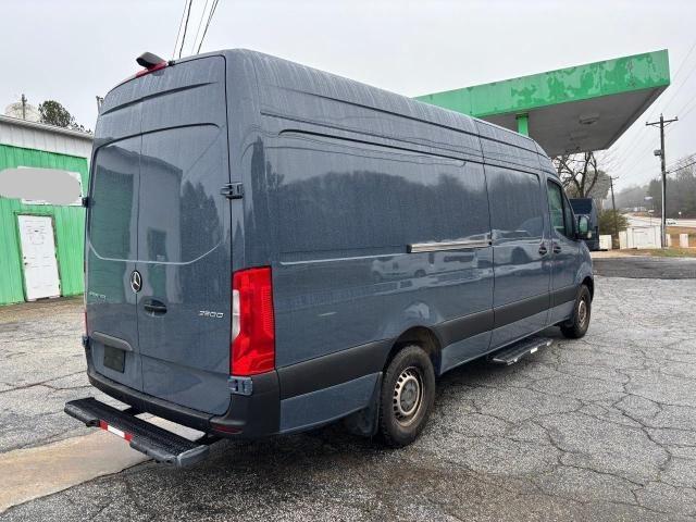 Photo 4 from auction – 2019 MERCEDES-BENZ SPRINTER 2 with VIN WD4PF1CD6KP129832
