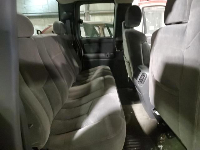 Photo 10 from auction – 2004 CHEVROLET SILVERADO with VIN 2GCEK19T241143111