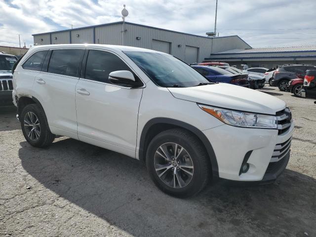 Photo 4 from auction – 2018 TOYOTA HIGHLANDER with VIN 5TDZZRFHXJS240640