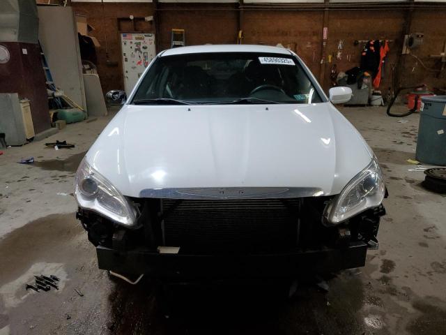 Снимка 5 от търг – 2014 CHRYSLER 200 LX с VIN 1C3CCBAB4EN209269