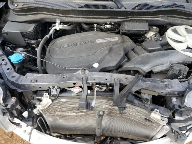 Photo 12 from auction – 2017 HONDA RIDGELINE with VIN 5FPYK2F58HB009867