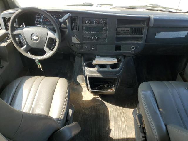 Photo 8 from auction – 2017 CHEVROLET EXPRESS G2 with VIN 1GCWGBFG9H1137417