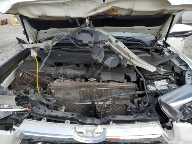 Photo 11 from auction – 2016 TOYOTA 4RUNNER SR with VIN JTEZU5JR2G5127122