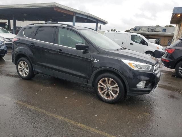 Photo 4 from auction – 2017 FORD ESCAPE SE with VIN 1FMCU0GD8HUC67767