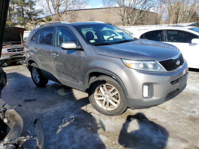 Photo 4 from auction – 2014 KIA SORENTO LX with VIN 5XYKTDA68EG464259