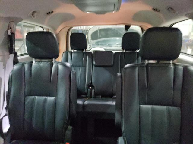 Photo 10 from auction – 2014 CHRYSLER TOWN & COU with VIN 2C4RC1BG9ER446644