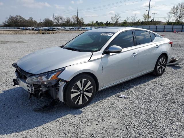 NISSAN ALTIMA SV 2020 with VIN 1N4BL4DVXLC189035 - Photo from auction