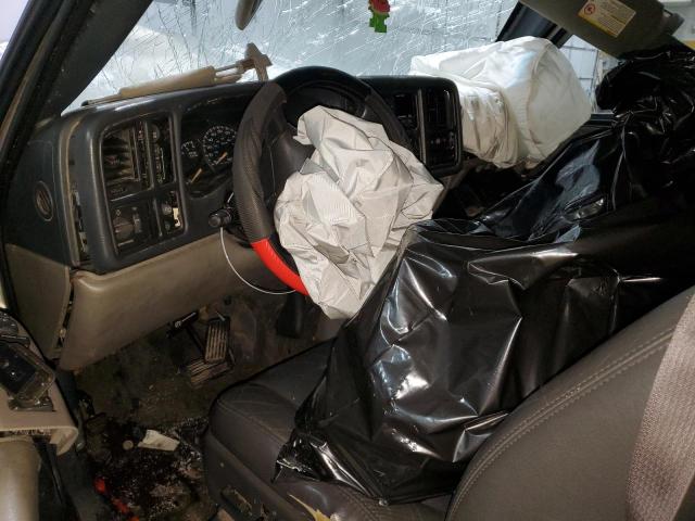Photo 8 from auction – 2001 CHEVROLET SUBURBAN K with VIN 3GNFK16T01G281314