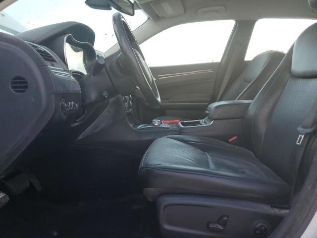 Photo 7 from auction – 2019 CHRYSLER 300 LIMITE with VIN 2C3CCAEG4KH693464