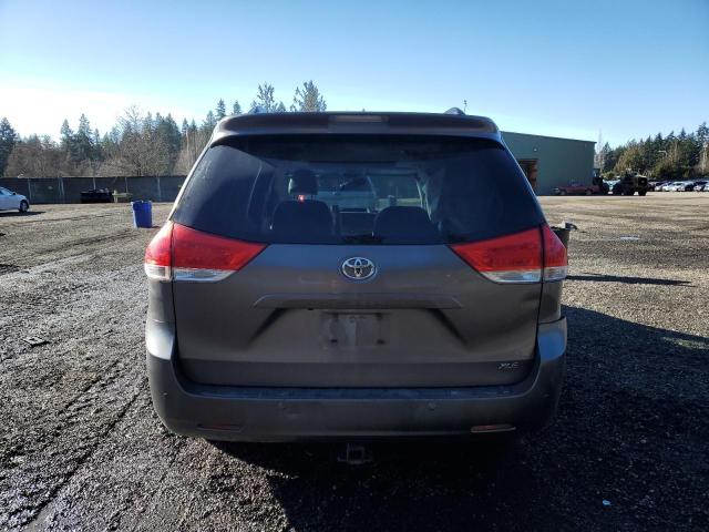 Photo 6 from auction – 2013 TOYOTA SIENNA XLE with VIN 5TDYK3DC2DS404701