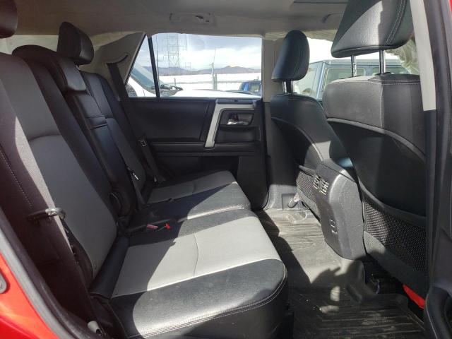 Photo 11 from auction – 2015 TOYOTA 4RUNNER SR with VIN JTEBU5JR4F5272162