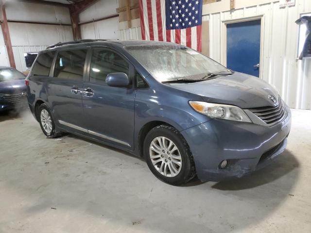 Photo 4 from auction – 2015 TOYOTA SIENNA XLE with VIN 5TDYK3DC7FS566973