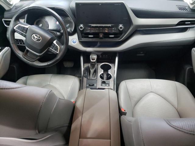 Photo 8 from auction – 2022 TOYOTA HIGHLANDER with VIN 5TDXBRCH6NS083310