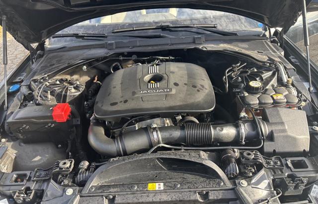 Photo 7 from auction – 2017 JAGUAR XE with VIN SAJAR4BG5HA964600