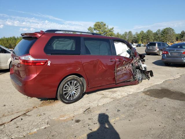 Photo 3 from auction – 2018 TOYOTA SIENNA XLE with VIN 5TDYZ3DC8JS954914