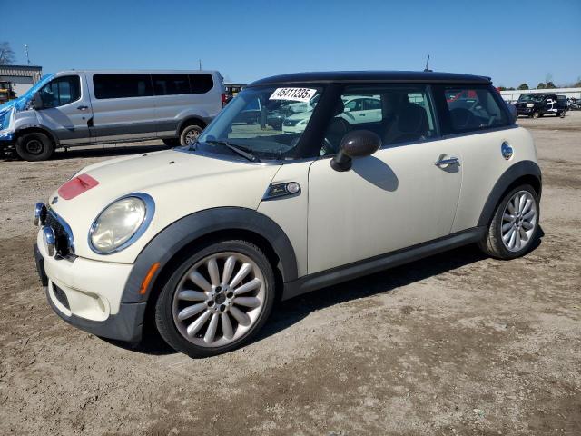 MINI COOPER S 2010 with VIN WMWMF7C57ATW89158 - Photo from auction