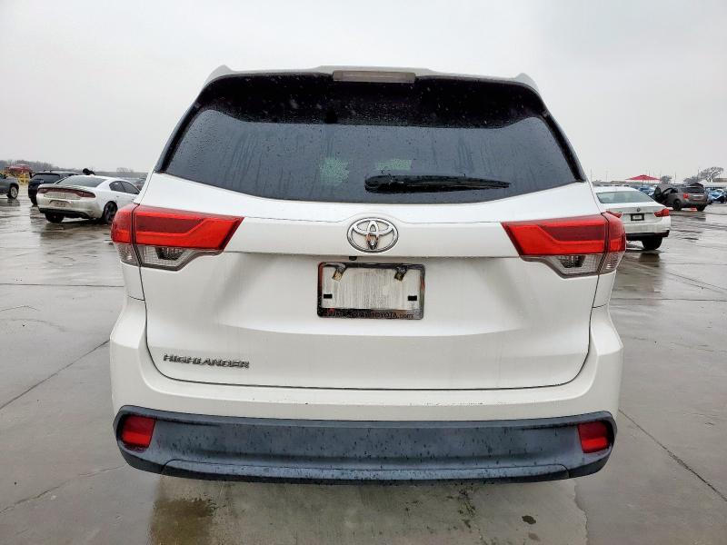 Photo 6 from auction – 2017 TOYOTA HIGHLANDER with VIN 5TDZARFH8HS026456