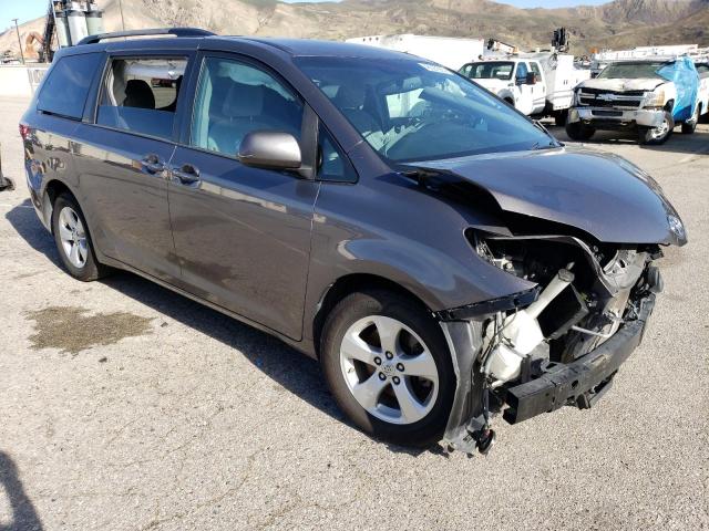 Photo 4 from auction – 2015 TOYOTA SIENNA LE with VIN 5TDKK3DC0FS650431