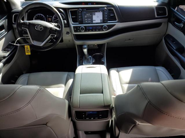 Photo 8 from auction – 2019 TOYOTA HIGHLANDER with VIN 5TDJZRFH4KS571177