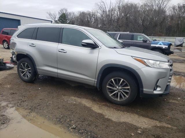 صورة رقم 4 من المزاد - 2018 TOYOTA HIGHLANDER مع VIN 5TDKZRFH6JS285060