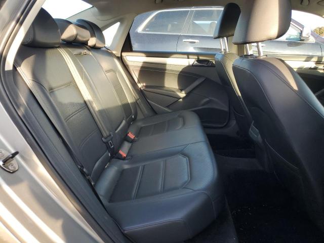 Photo 10 from auction – 2012 VOLKSWAGEN PASSAT SE with VIN 1VWBP7A35CC051953