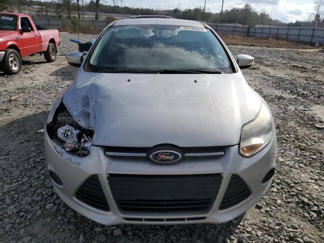 Zdjęcie 5 z aukcji – 2013 FORD FOCUS SE z VIN 1FADP3K21DL342015