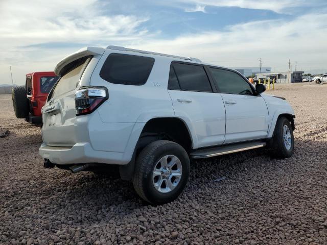 Photo 3 from auction – 2018 TOYOTA 4RUNNER SR with VIN JTEBU5JRXJ5529091