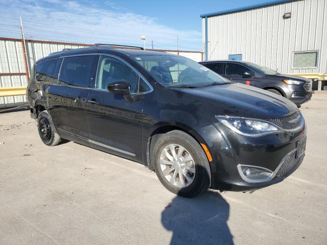 Photo 4 from auction – 2018 CHRYSLER PACIFICA T with VIN 2C4RC1BGXJR149702