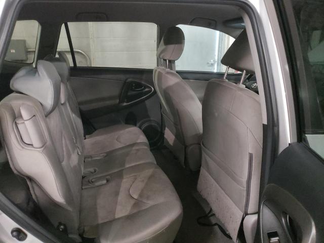 Photo 11 from auction – 2010 TOYOTA RAV4 with VIN 2T3JF4DV4AW041924