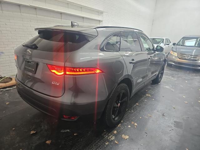 Photo 4 from auction – 2018 JAGUAR F-PACE PRE with VIN SADCJ2FN4JA243867