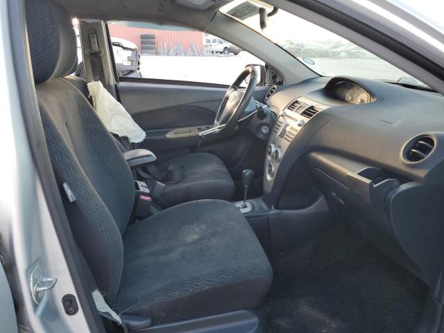 Photo 7 from auction – 2008 TOYOTA YARIS with VIN JTDBT903484018990