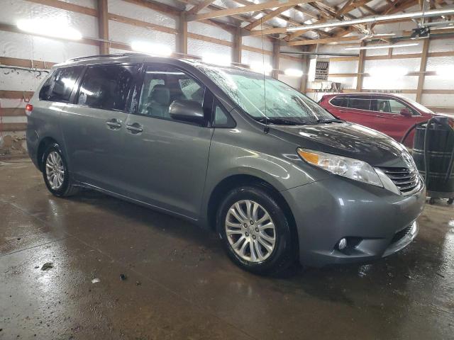 Photo 4 from auction – 2011 TOYOTA SIENNA XLE with VIN 5TDYK3DC2BS077634