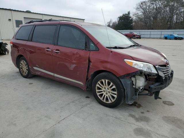 Photo 4 from auction – 2014 TOYOTA SIENNA XLE with VIN 5TDYK3DC1ES463174