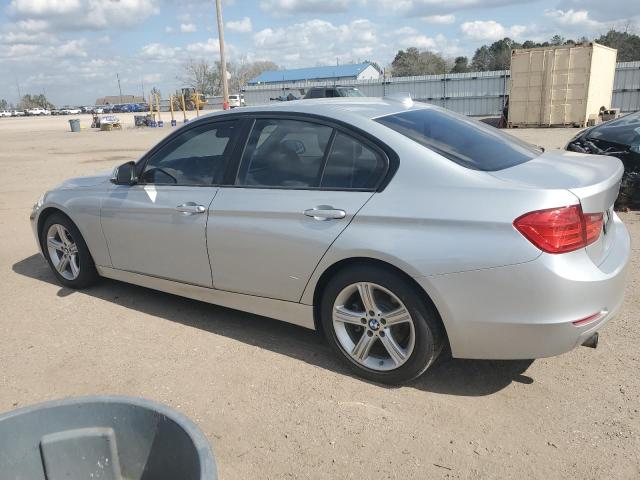 Zdjęcie 2 z aukcji – 2015 BMW 320 I z VIN WBA3B1G54FNT03838