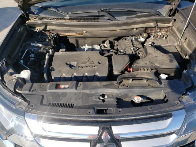 Photo 11 from auction – 2016 MITSUBISHI OUTLANDER with VIN JA4AD3A37GZ001911