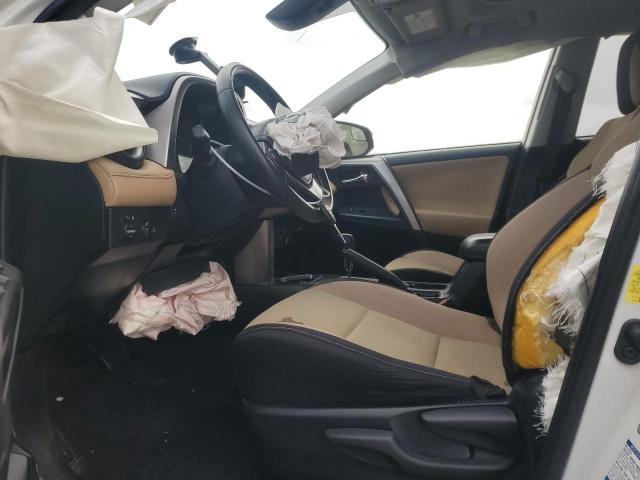 Photo 7 from auction – 2017 TOYOTA RAV4 XLE with VIN JTMRFREVXHJ118237