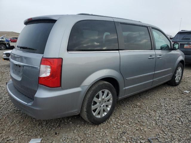 Photo 3 from auction – 2016 CHRYSLER TOWN & COU with VIN 2C4RC1BG2GR281913