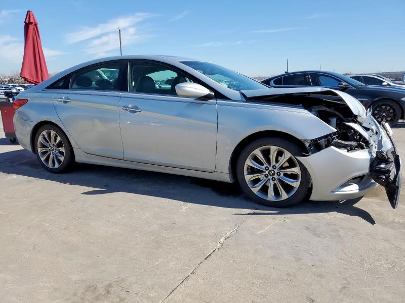 Photo 4 from auction – 2012 HYUNDAI SONATA SE with VIN 5NPEC4AC5CH433026