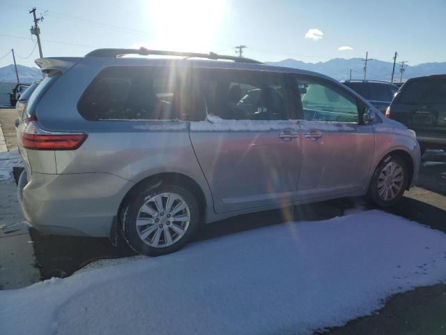 Photo 3 from auction – 2017 TOYOTA SIENNA with VIN 5TDDZ3DC9HS185820