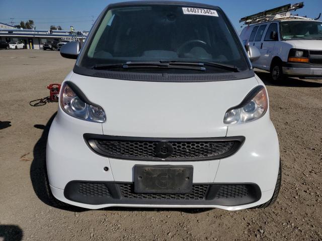 Photo 5 from auction – 2015 SMART FORTWO PUR with VIN WMEEJ3BA2FK805538
