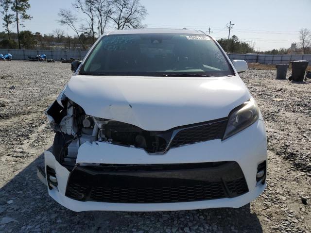 Photo 5 from auction – 2018 TOYOTA SIENNA SE with VIN 5TDXZ3DC8JS949112