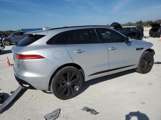 Photo 3 from auction – 2017 JAGUAR F-PACE R - with VIN SADCL2BVXHA490899