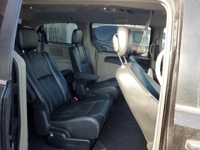Photo 11 from auction – 2015 CHRYSLER TOWN & COU with VIN 2C4RC1BG3FR740719